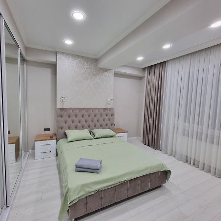 Luxury Best Grand New Apartaments Ultra Central Chisináu Exterior foto