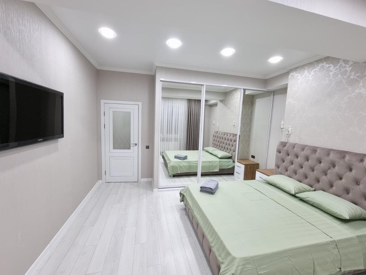 Luxury Best Grand New Apartaments Ultra Central Chisináu Exterior foto
