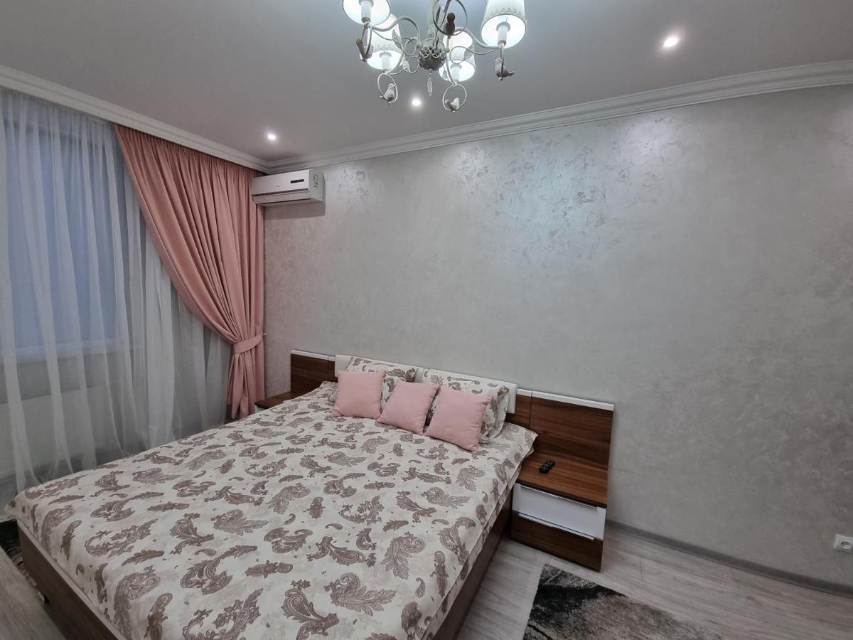 Luxury Best Grand New Apartaments Ultra Central Chisináu Exterior foto